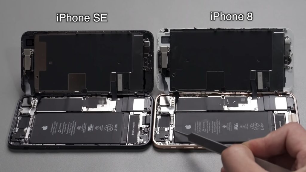 Youtuber smashed the iPhone SE 2020, revealing the interesting truth
