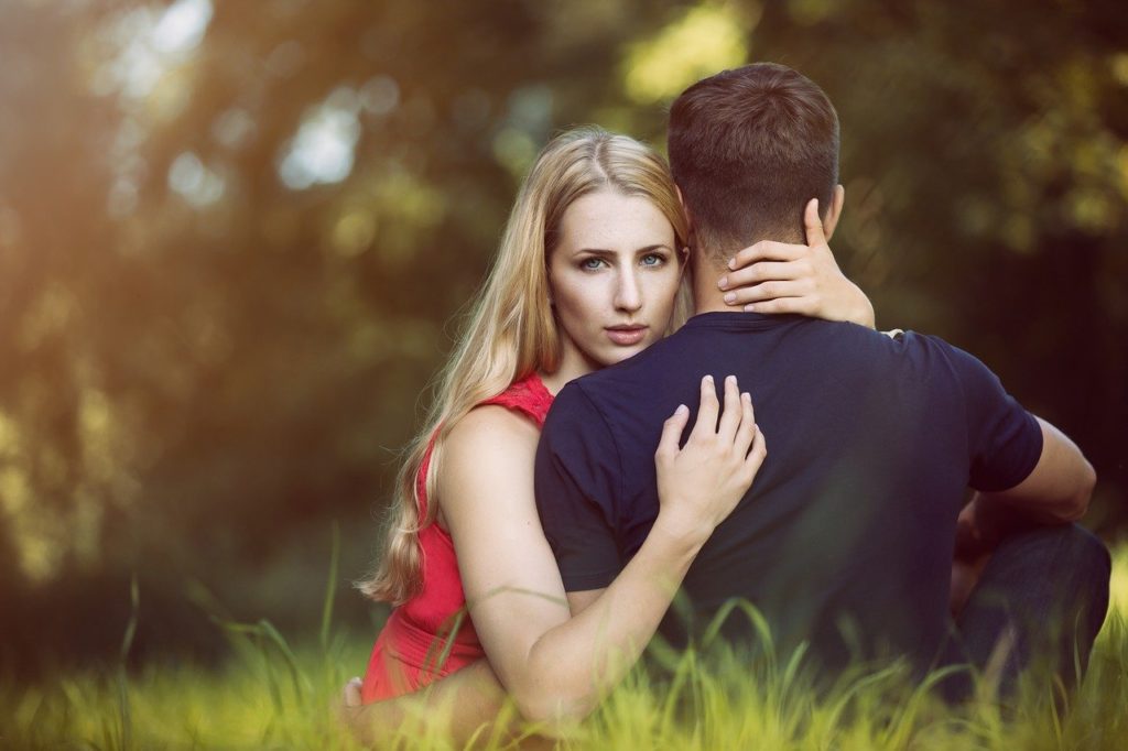 9 mistakes that cannot be done twice in a relationship